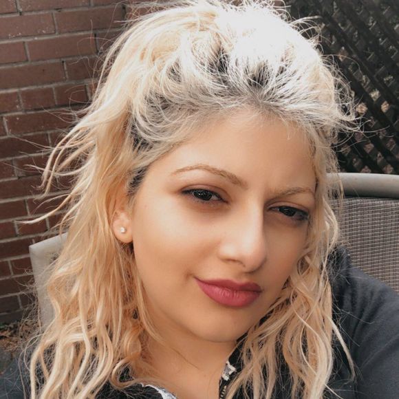 Meet your Posher, Lauren - Picture 1 of 1